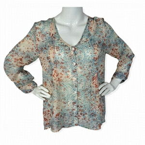PINS & Needles Floral Button Up Top‎
